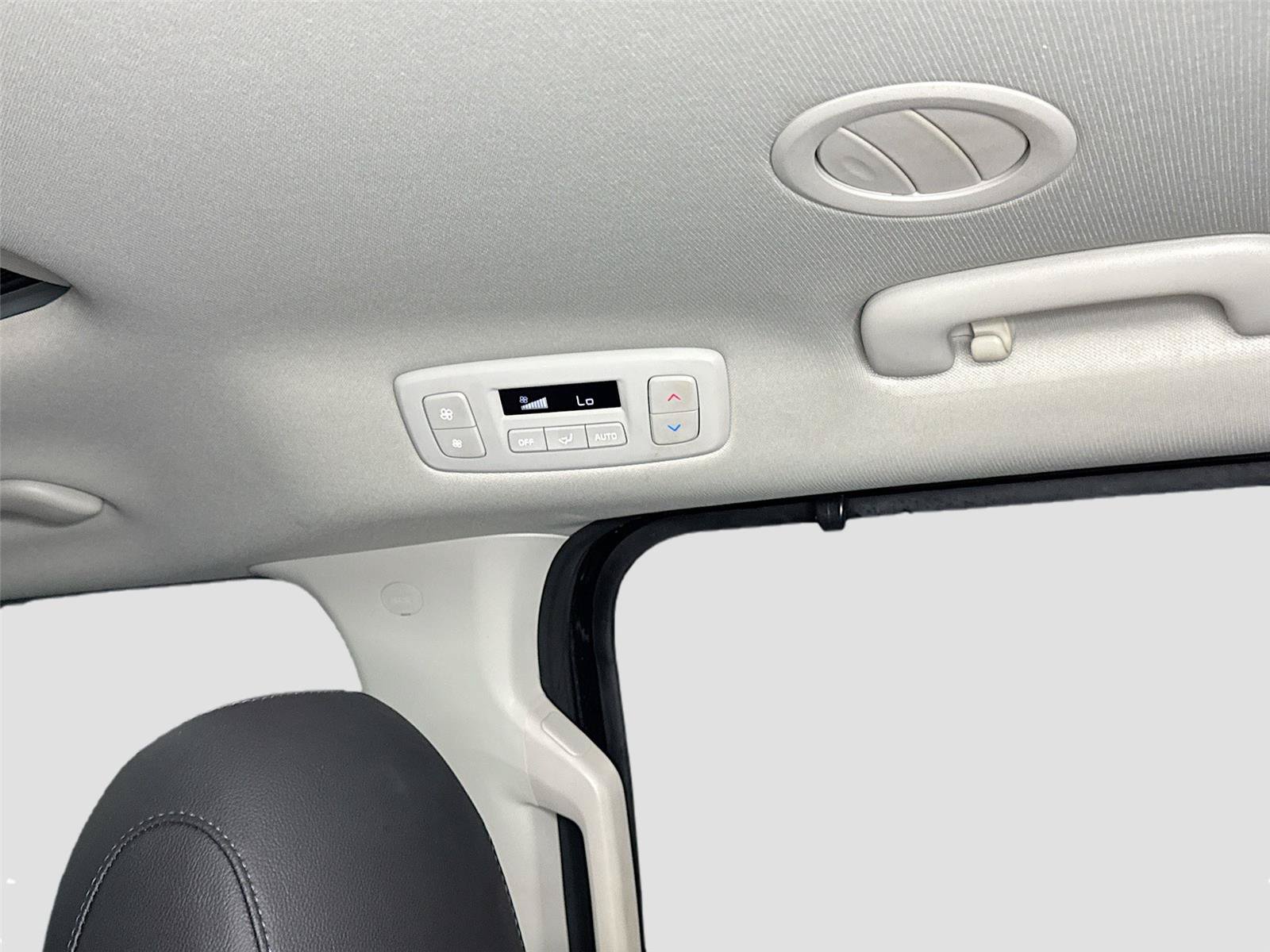 Used 2024 Kia Carnival SX Prestige FWD image 21
