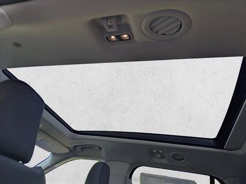 New 2026 Ford Explorer Active w/ Active Comfort Package AWD/4WD image 15