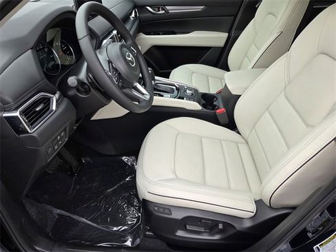 New 2025 MAZDA CX-5 AWD 2.5 S w/ Premium Plus Pkg image 6