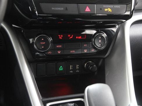 Used 2022 Mitsubishi Eclipse Cross LE image 15