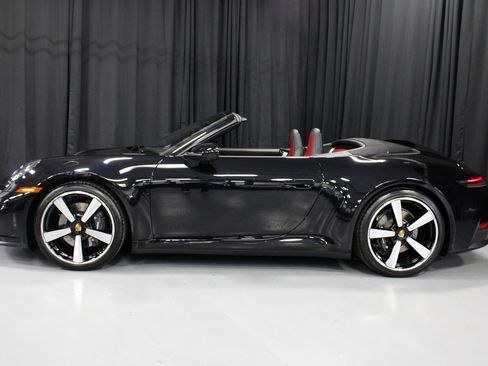 Certified 2025 Porsche 911 Carrera image 2