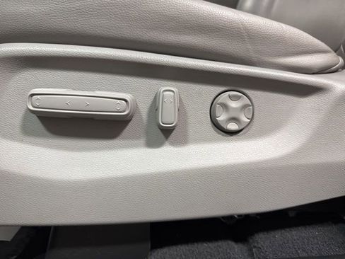 Used 2018 Honda Odyssey EX-L image 16