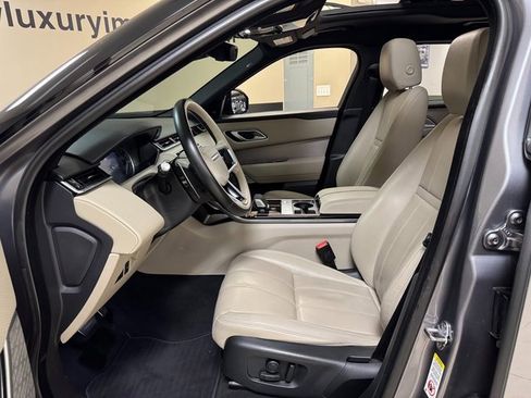 Used 2022 Land Rover Range Rover Velar R-Dynamic S image 8