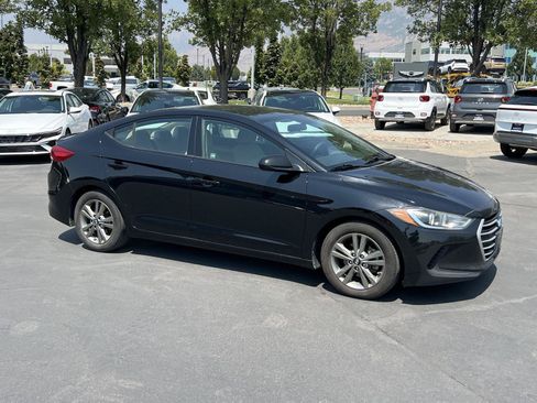 Used 2018 Hyundai Elantra SEL FWD image 5