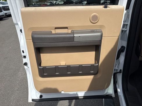 Used 2011 Ford F350 Lariat image 25