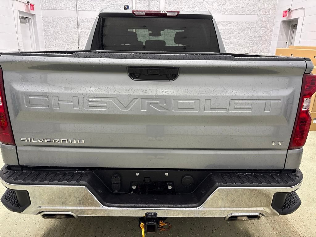 Used 2024 Chevrolet Silverado 1500 LT AWD/4WD image 5