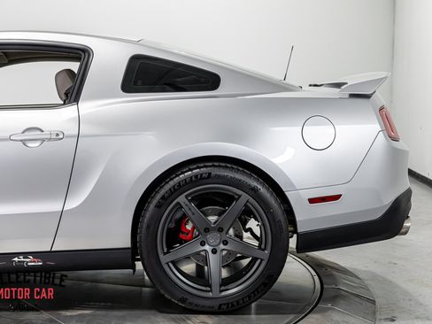 Used 2011 Ford Mustang GT Premium image 40