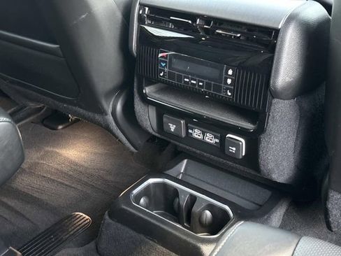 Used 2025 Jeep Wagoneer Series II image 13