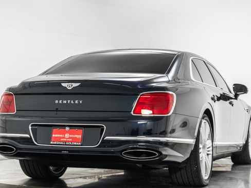 Used 2026 Bentley Flying Spur Plug-In Hybrid AWD/4WD image 9