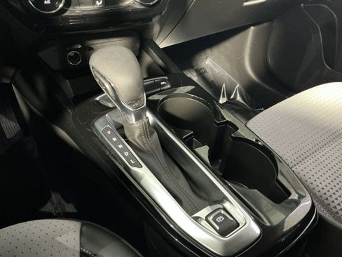Used 2024 Chevrolet Trax LT FWD image 22