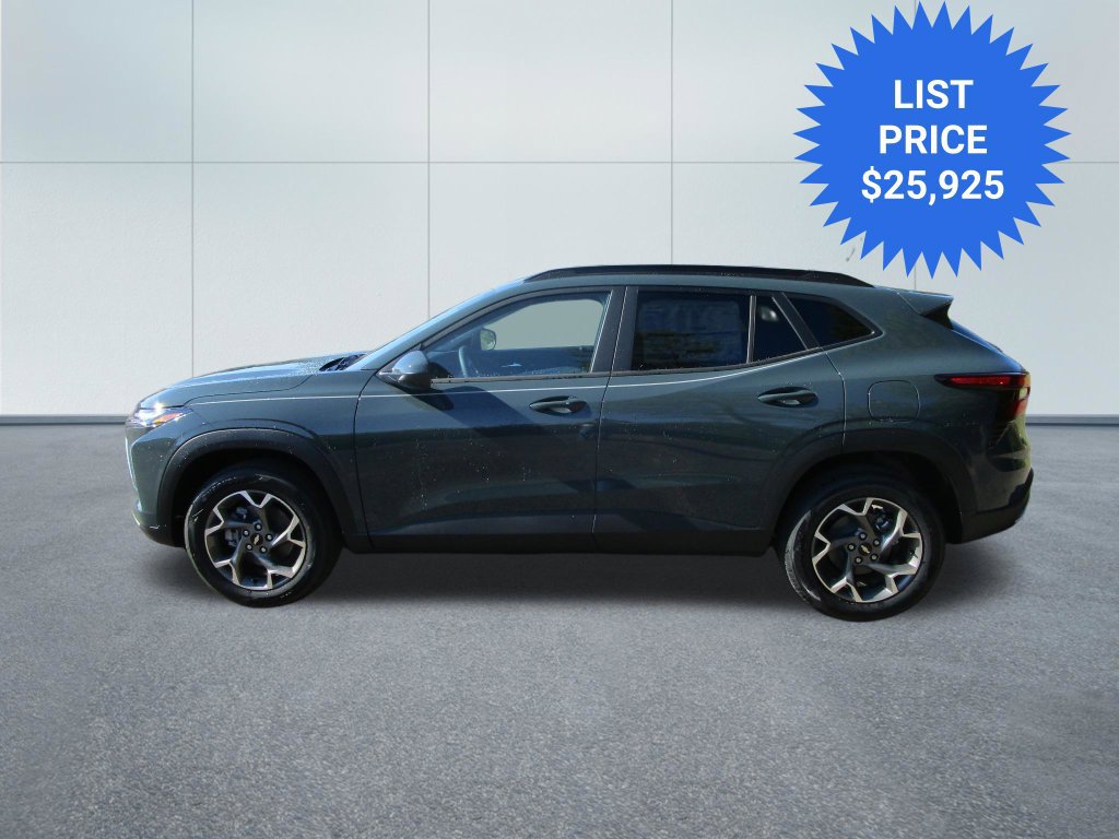 New 2026 Chevrolet Trax LT w/ LT Convenience Package FWD image 3
