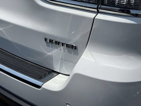 Used 2020 Jeep Grand Cherokee Limited AWD/4WD image 10