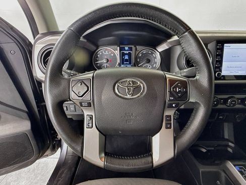 Used 2021 Toyota Tacoma SR5 w/ SR5 Appearance Package (SM) RWD image 12