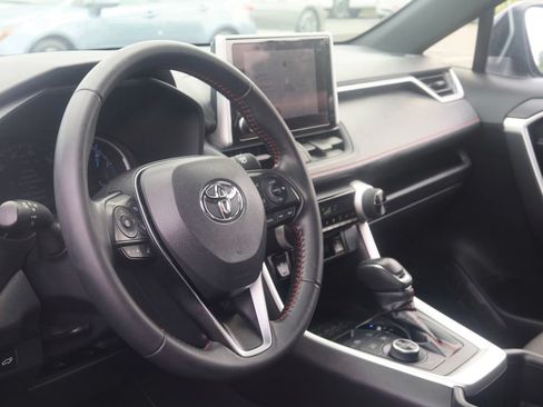 Used 2024 Toyota RAV4 SE AWD/4WD image 8