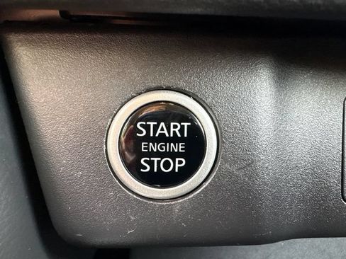 Used 2023 Nissan Rogue S AWD/4WD image 26