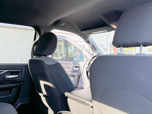 Used 2024 RAM 2500 Big Horn image 17