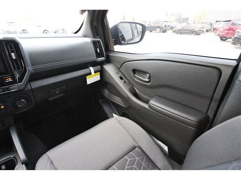 New 2026 Nissan Frontier SV w/ SV Convenience Package image 8