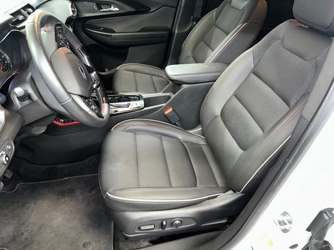 Certified 2022 Chevrolet TrailBlazer RS w/ Technology Package image 2