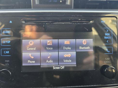 Used 2018 Toyota Corolla LE image 26