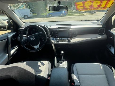 Used 2016 Toyota RAV4 XLE AWD/4WD image 8