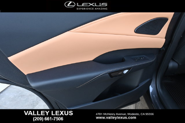 New 2026 Lexus RX 350h w/ Convenience Package AWD/4WD image 18