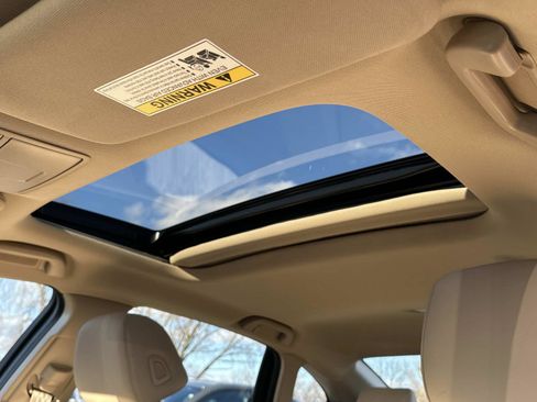 Certified 2025 Acura TLX w/ Technology Package image 18