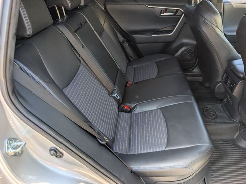 Used 2023 Toyota RAV4 XSE AWD/4WD image 5