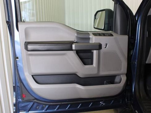 Used 2016 Ford F150 XLT w/ Equipment Group 302A Luxury AWD/4WD image 9