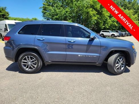 Used 2021 Jeep Grand Cherokee Limited AWD/4WD image 2