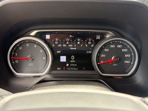 Used 2021 Chevrolet Tahoe Premier AWD/4WD image 23