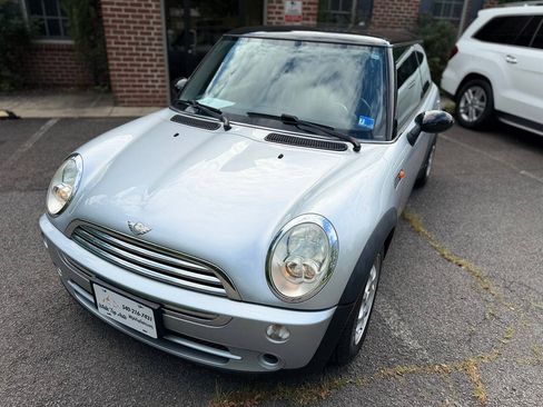 Used 2006 MINI Cooper Hardtop FWD image 11