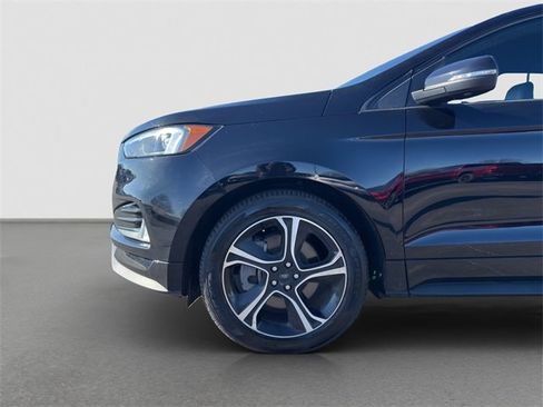 Used 2022 Ford Edge ST image 20
