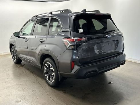 Certified 2025 Subaru Forester Premium image 31