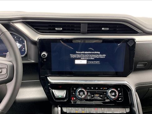 New 2026 GMC Sierra 1500 Denali w/ Denali Reserve Package image 7