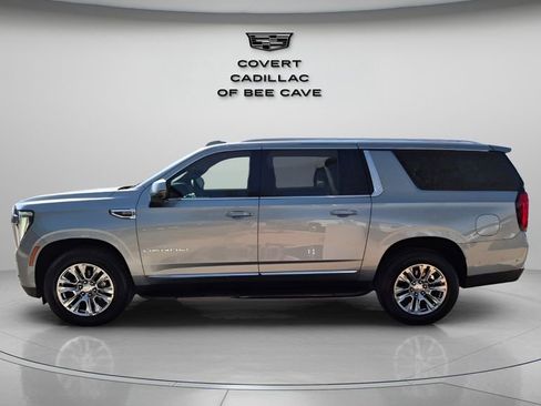 Used 2025 GMC Yukon XL Denali image 5