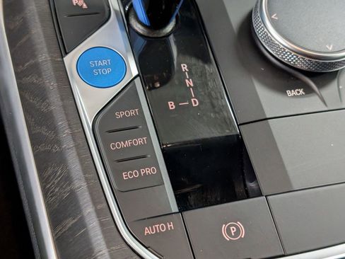 Certified 2023 BMW i4 M50 image 22