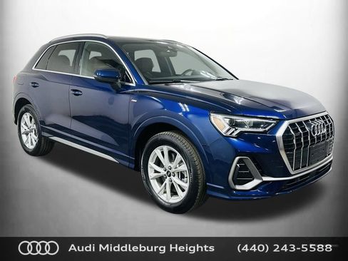 Certified 2022 Audi Q3 2.0T Premium Plus w/ Premium Plus Package image 1
