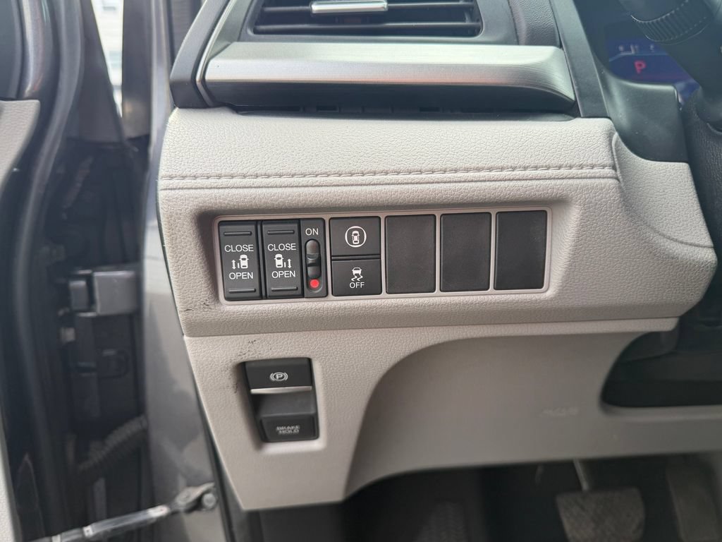 Used 2022 Honda Odyssey EX image 15