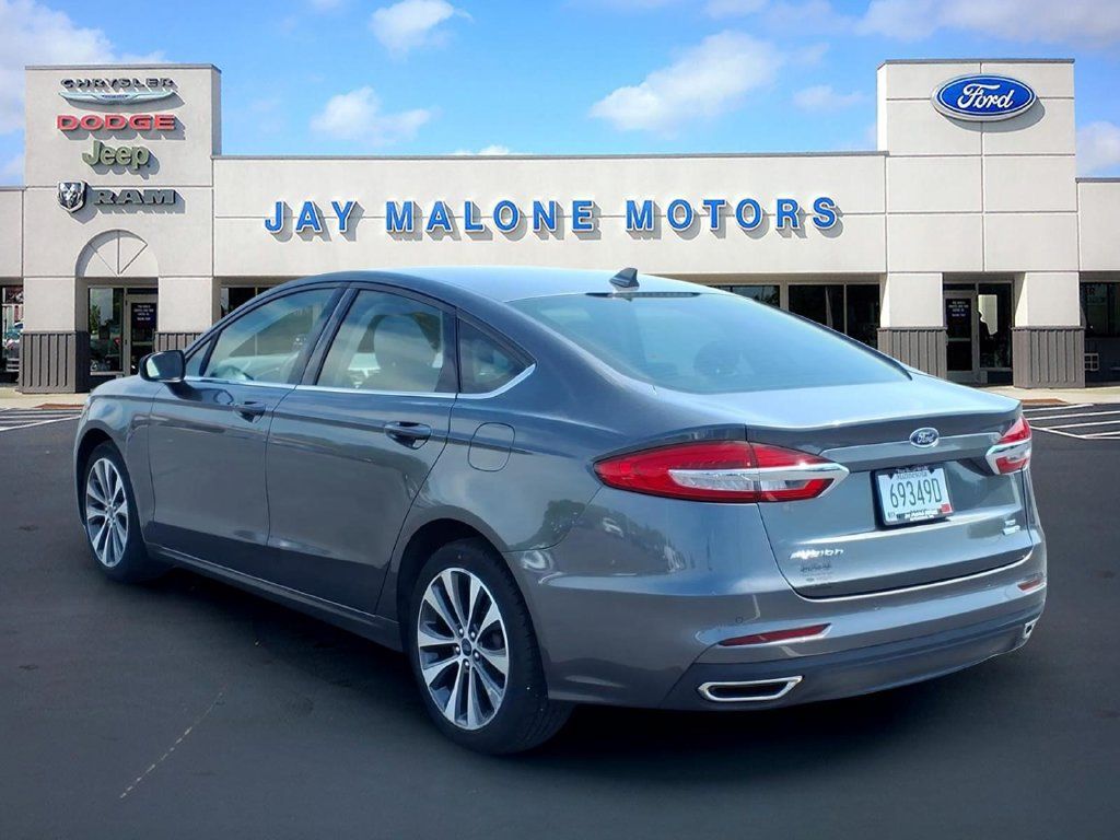 Used 2020 Ford Fusion SE AWD/4WD image 4