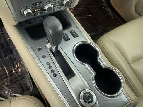 Used 2017 Nissan Pathfinder SL image 31