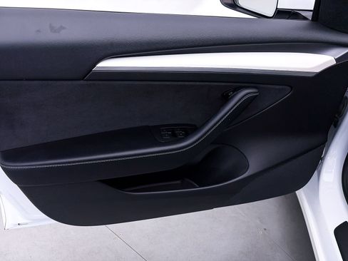 Used 2021 Tesla Model 3 Performance AWD/4WD image 17