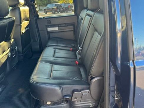 Used 2015 Ford F250 Lariat w/ Chrome Package image 16