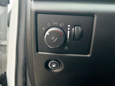 Used 2019 Jeep Grand Cherokee Laredo image 10