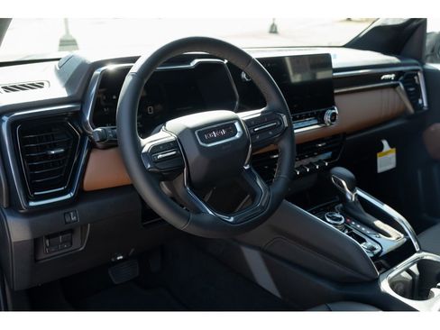 New 2026 GMC Canyon AT4 w/ Technology Plus Package image 10