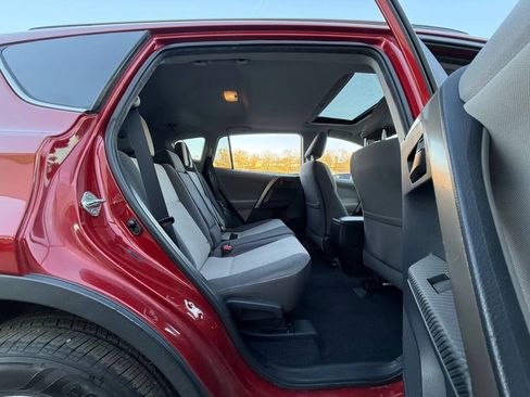 Used 2013 Toyota RAV4 XLE AWD/4WD image 19