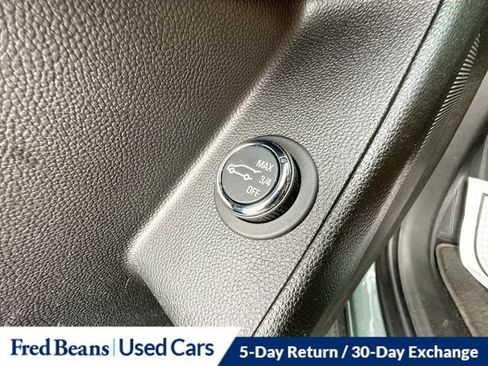 Used 2023 Chevrolet Traverse LT AWD/4WD image 27