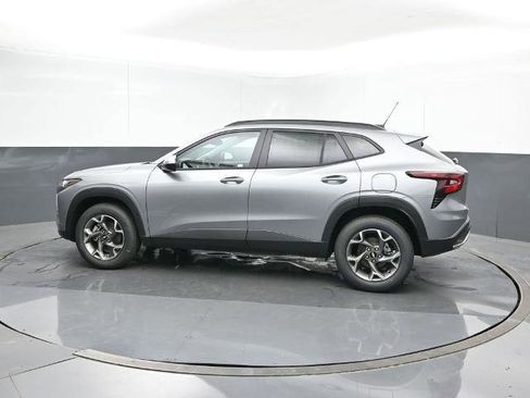 New 2026 Chevrolet Trax LT w/ Driver Confidence Package image 3