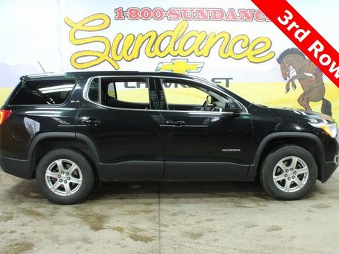 Used 2019 GMC Acadia SLE image 1