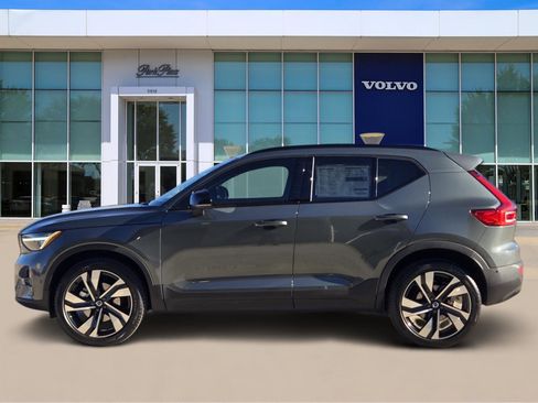 New 2026 Volvo XC40 B5 Ultra w/ Protection Package Premier image 3