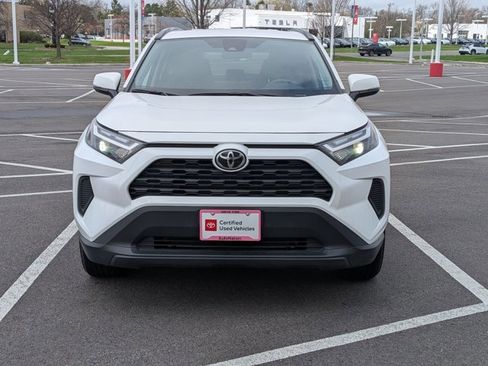 Used 2025 Toyota RAV4 XLE image 2